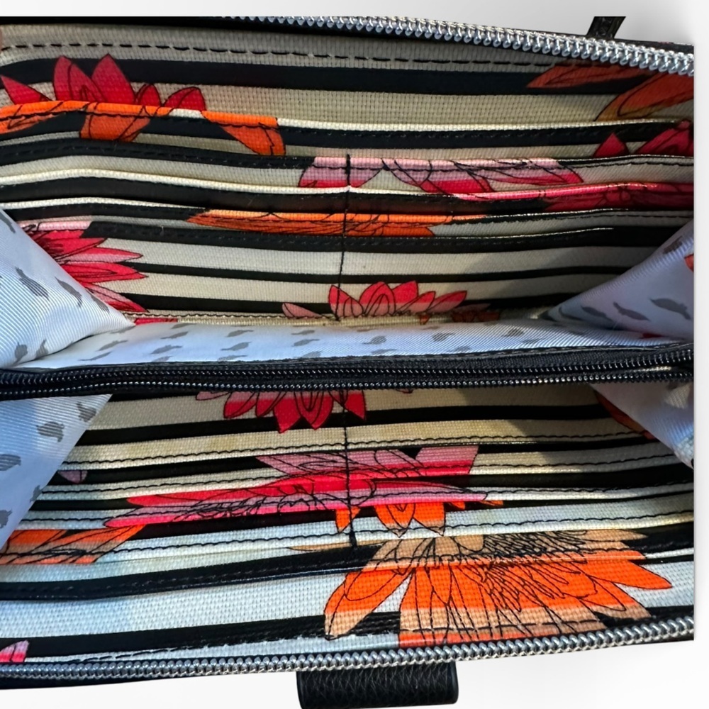 Sakroots Striped Floral Crossbody Wallet Cell Phone Purse - Picture 5 of 6